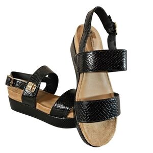 Giani Bernini Elloise Black Open toe platform buckle slingback sandals Sz 7M